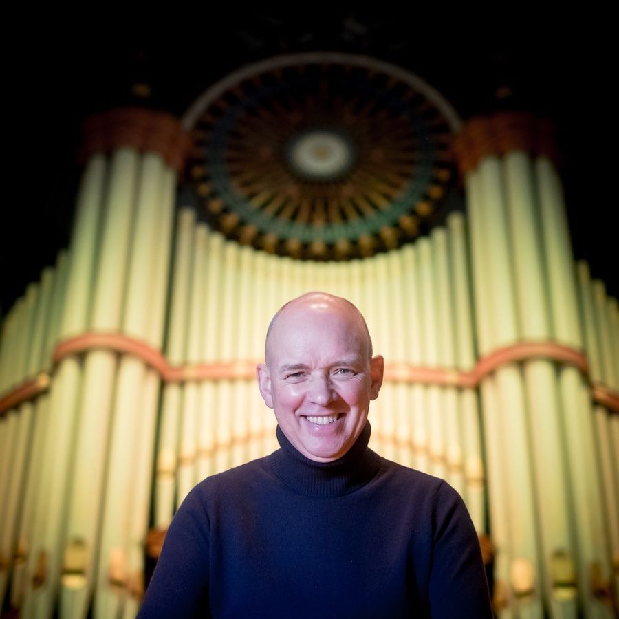 Dr Gordon Stewart